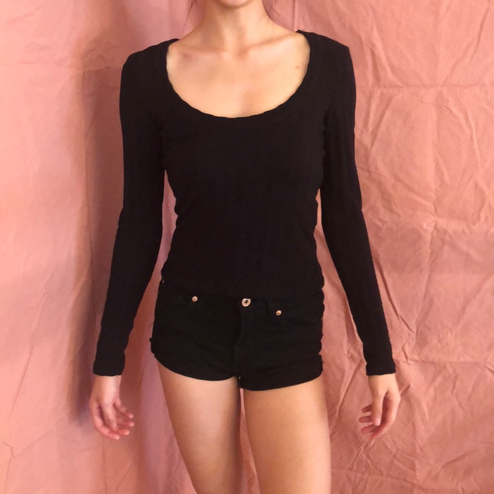 Long sleeve fitted sweater